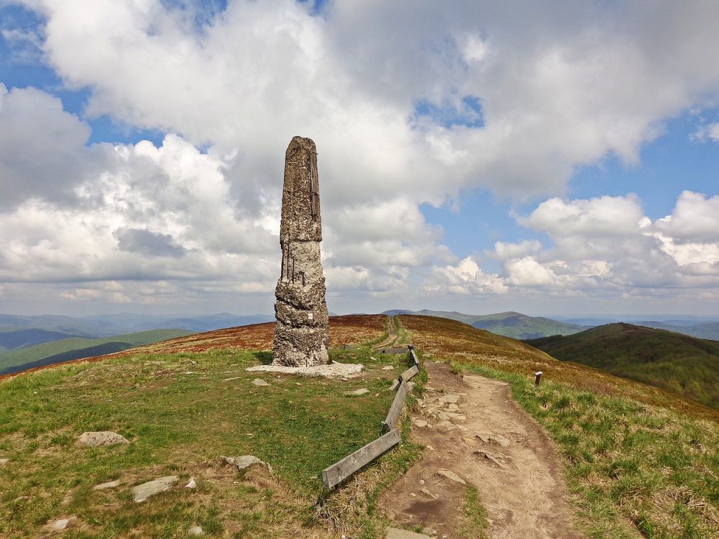 Bieszczady dla ciekawych: Ustrzyki Dolne i okolice